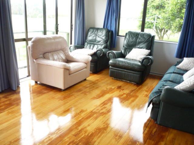 Blue House Villa Awanui ภายนอก รูปภาพ